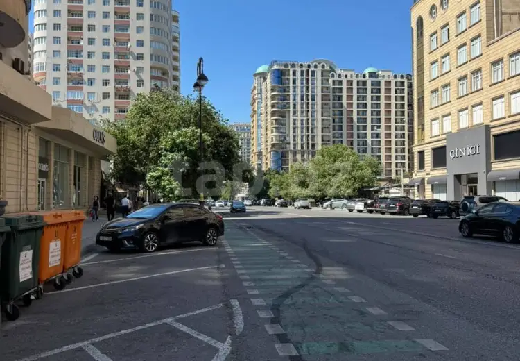 3 otaqlı mənzil , Bakı