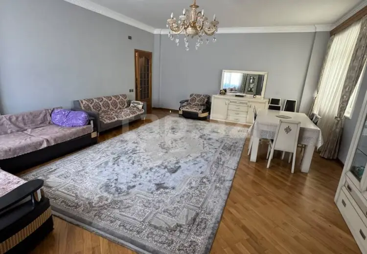 3 otaqlı mənzil , Bakı