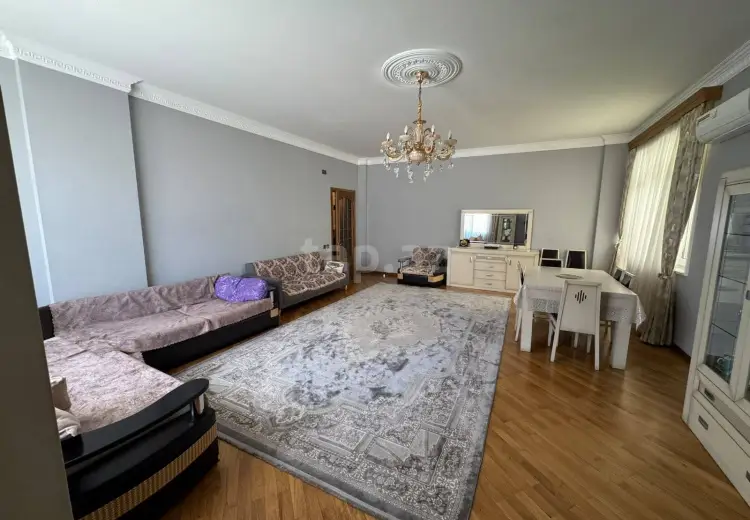 3 otaqlı mənzil , Bakı