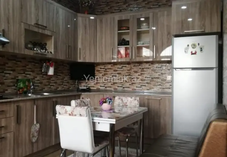 7 otaqlı mənzil Satılır, Quba