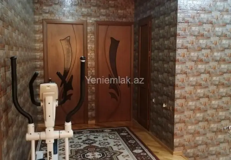 7 otaqlı mənzil Satılır, Quba