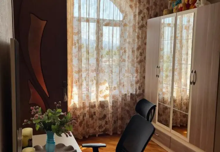 7 otaqlı mənzil Satılır, Quba