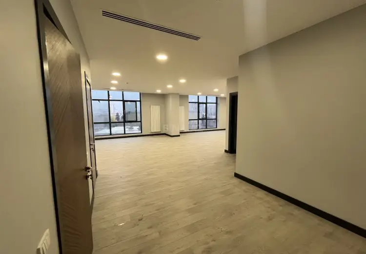150 m² Obyekt / Ofis Kirayə (aylıq), Nərimanov, Bakı