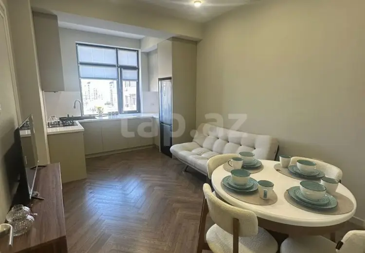 3 otaqlı mənzil , Bakı