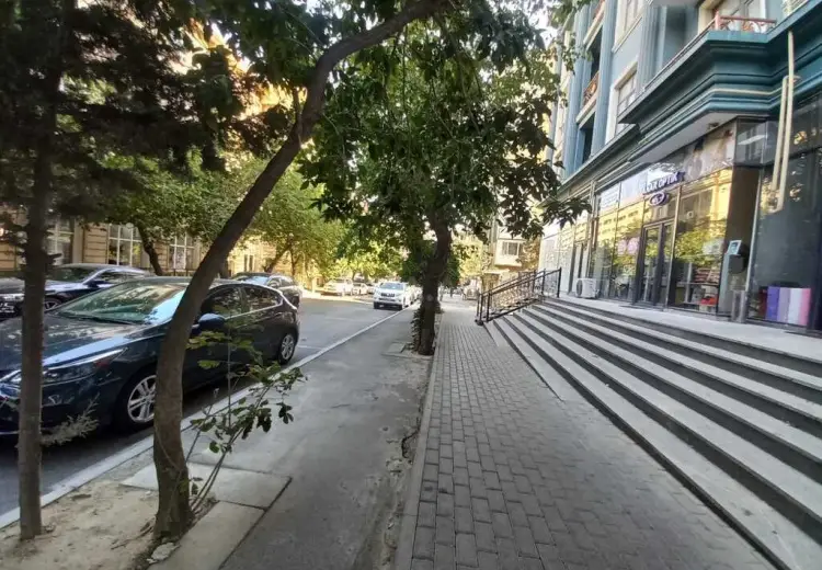 100 m² Obyekt / Ofis Satılır, Nəsimi, Bakı