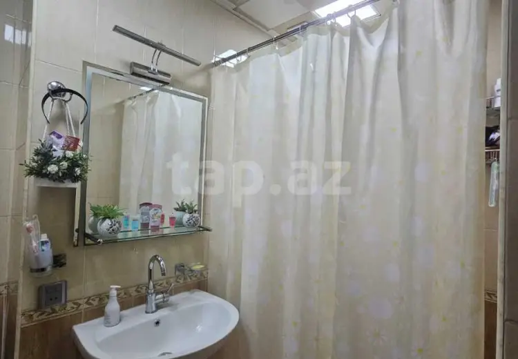 3 otaqlı mənzil , Bakı