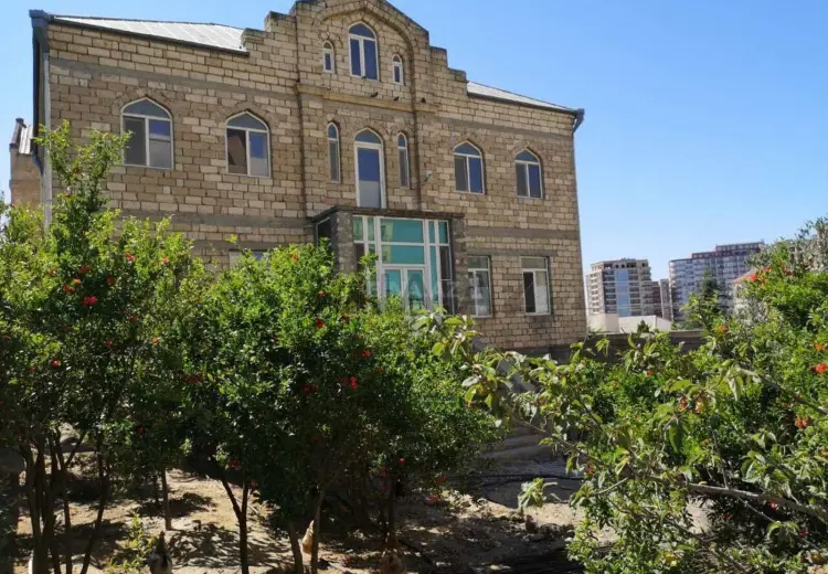6 otaqlı mənzil Satılır, Badamdar qəs., Səbail, Bakı