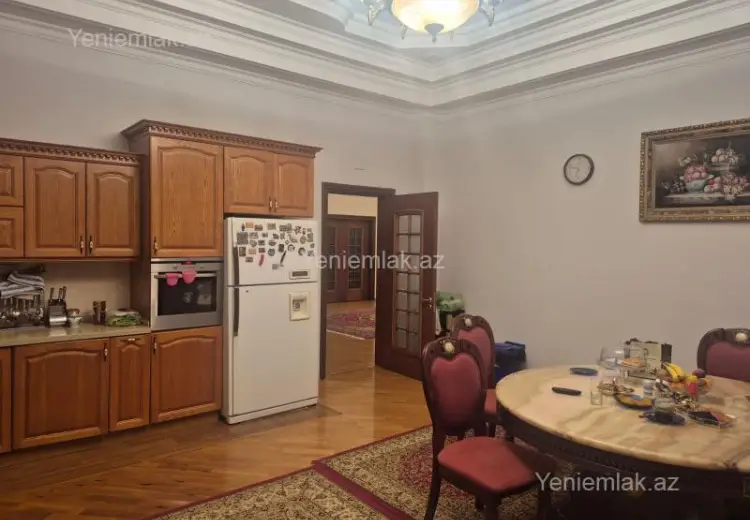 7 otaqlı mənzil Satılır, Badamdar qəs., Səbail, Bakı