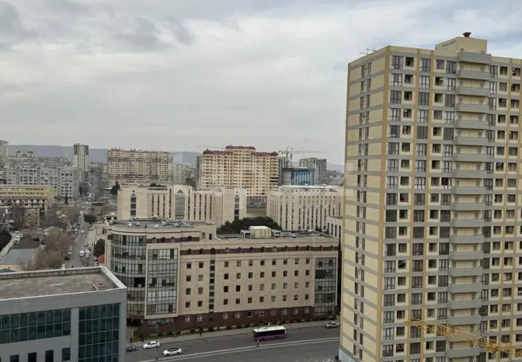 3 otaqlı mənzil , Bakı