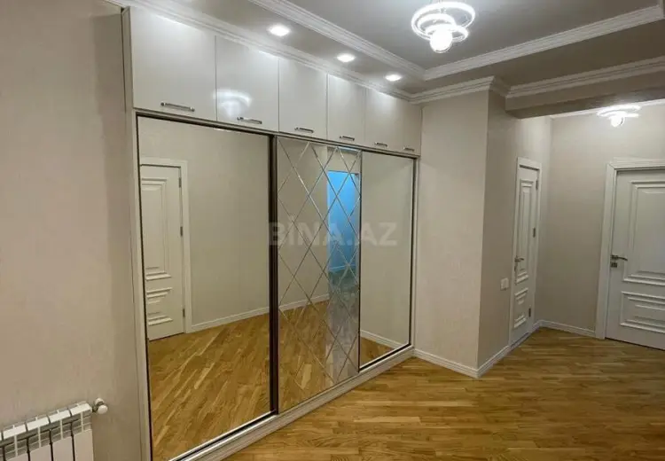 4 otaqlı mənzil Satılır, Xətai, Bakı