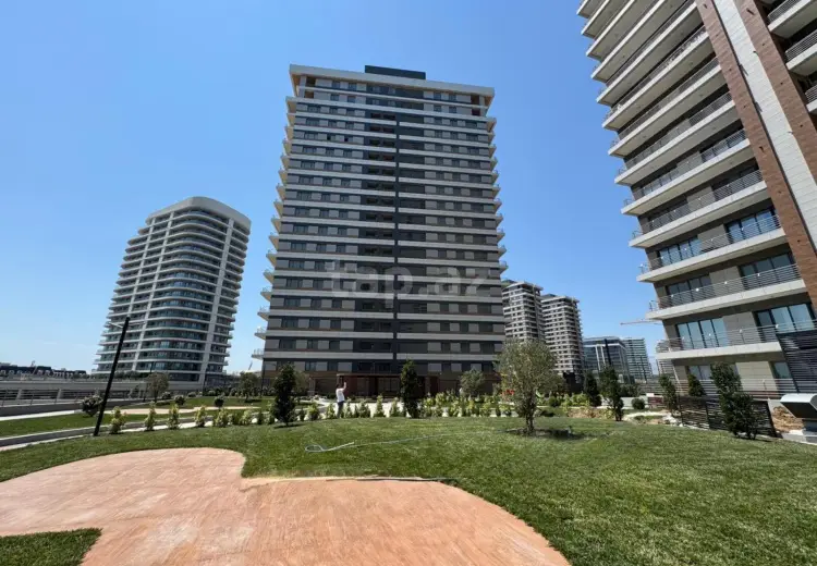 3 otaqlı mənzil , Bakı