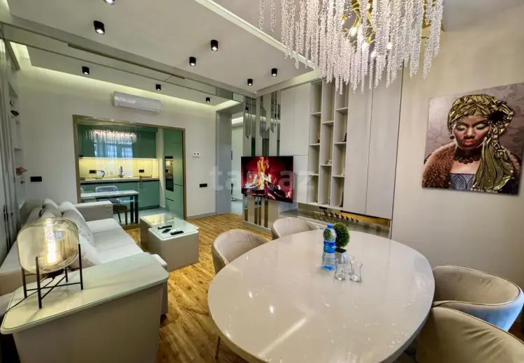 3 otaqlı mənzil , Bakı