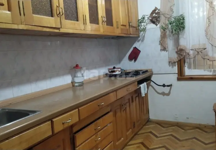 3 otaqlı mənzil , Bakı
