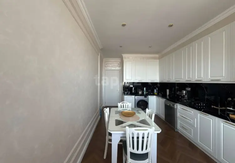 3 otaqlı mənzil , Bakı