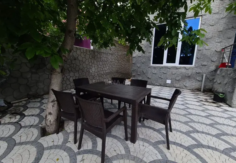 5 otaqlı mənzil Satılır, Qəbələ