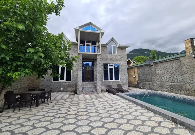 5 otaqlı mənzil Satılır, Qəbələ