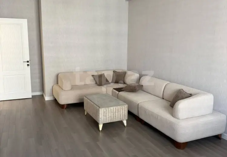 3 otaqlı mənzil , Bakı