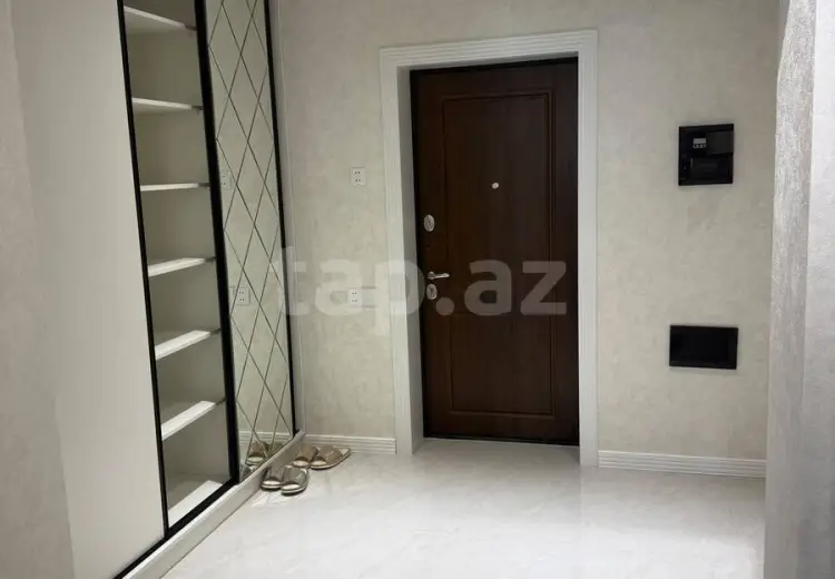 3 otaqlı mənzil , Bakı