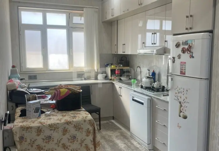 3 otaqlı mənzil , Bakı