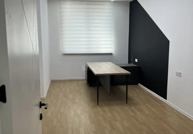 4 otaqlı mənzil Satılır, Səbail, Bakı