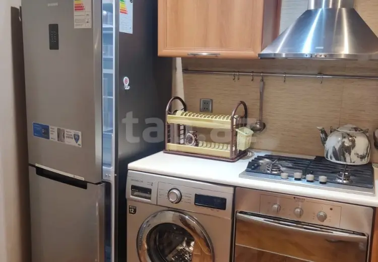 3 otaqlı mənzil Kirayə (aylıq), Bakı