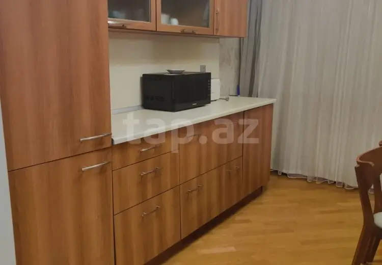 3 otaqlı mənzil Kirayə (aylıq), Bakı