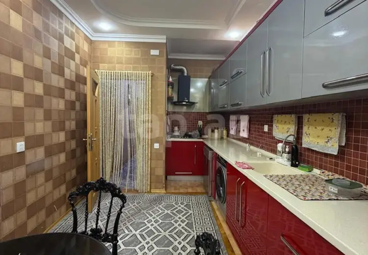 3 otaqlı mənzil , Bakı