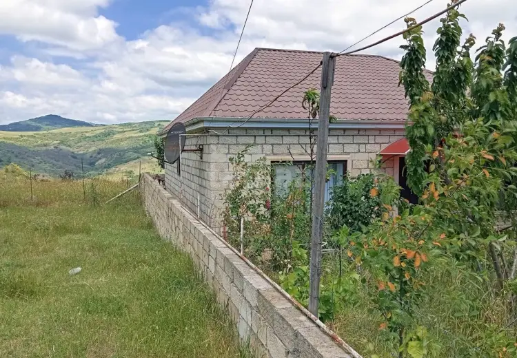 3 otaqlı mənzil , Şamaxı