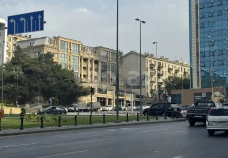 3 otaqlı mənzil , Bakı