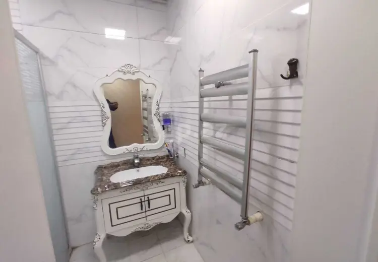 3 otaqlı mənzil , Bakı