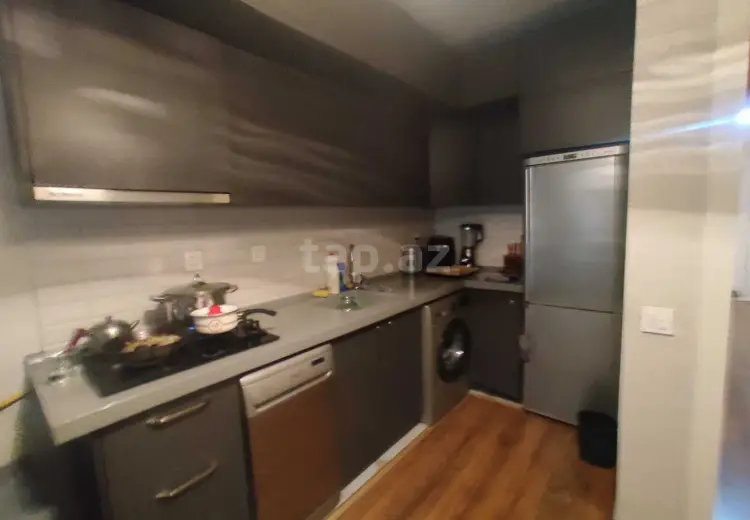 3 otaqlı mənzil , Bakı