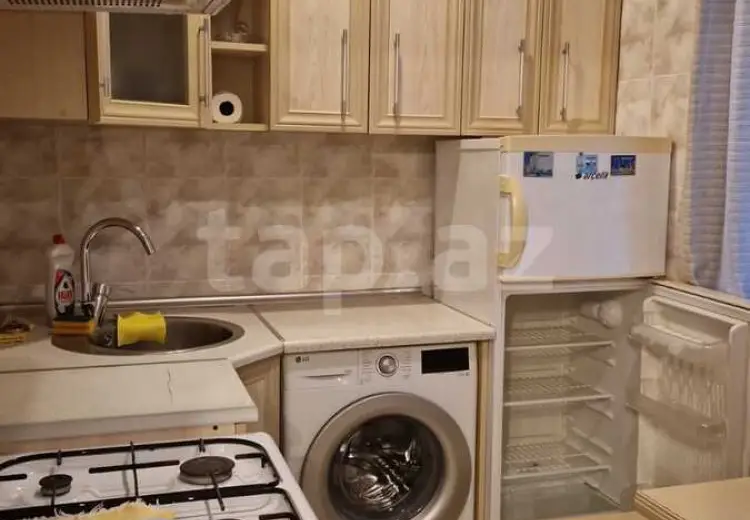 3 otaqlı mənzil , Bakı