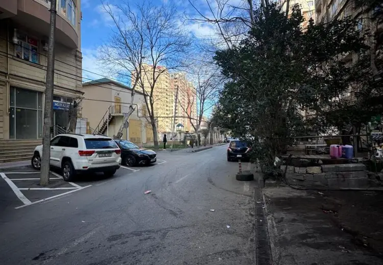 400 m² Obyekt / Ofis Satılır, Nərimanov, Bakı