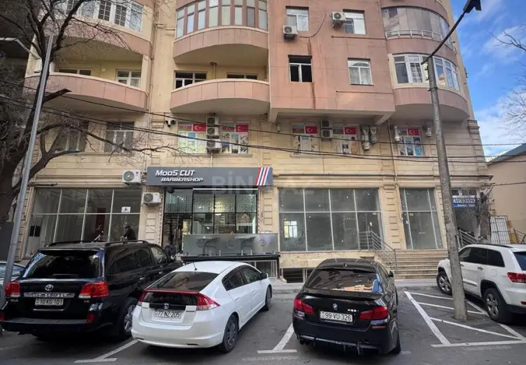 400 m² Obyekt / Ofis Satılır, Nərimanov, Bakı