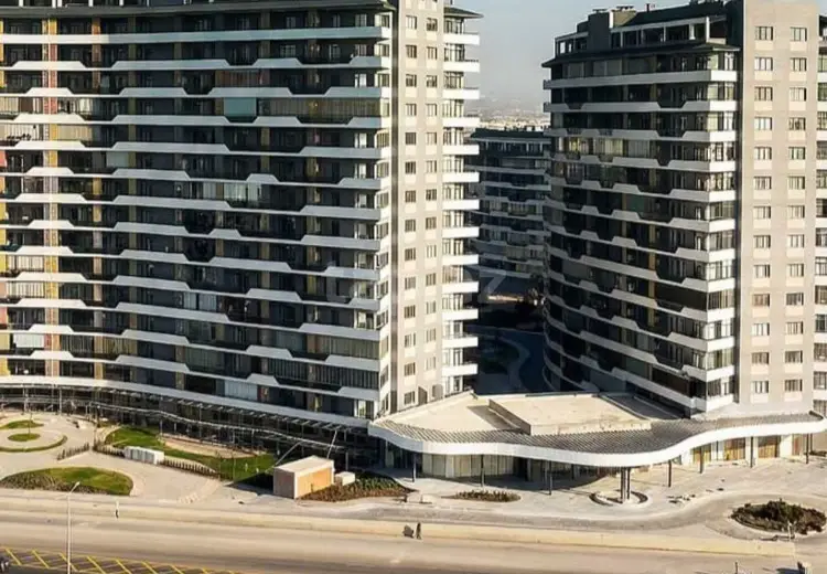 3 otaqlı mənzil , Bakı