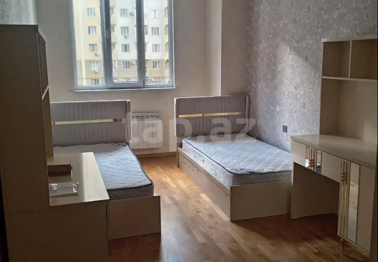 3 otaqlı mənzil , Xırdalan