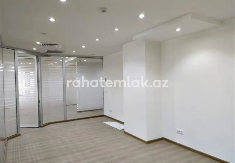 550 m² Obyekt / Ofis Kirayə (aylıq), Nəsimi, Bakı