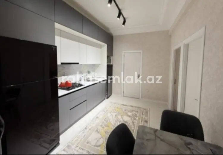 2 otaqlı mənzil Satılır, Bakı