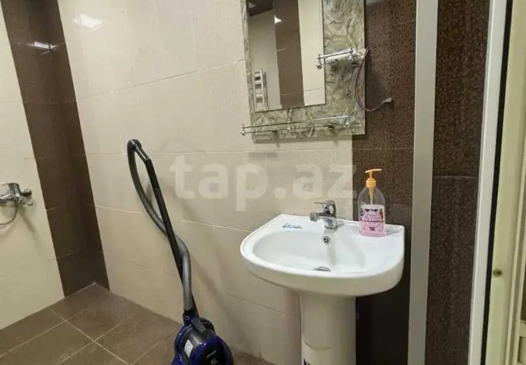 3 otaqlı mənzil , Bakı