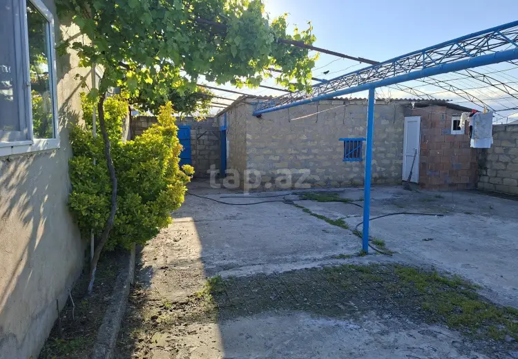 3 otaqlı mənzil , Xızı