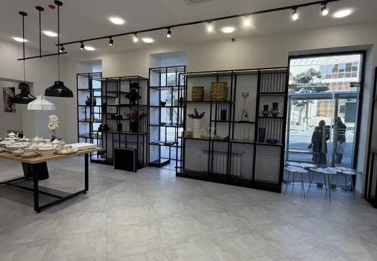 550 m² Obyekt / Ofis Kirayə (aylıq), Xətai, Bakı