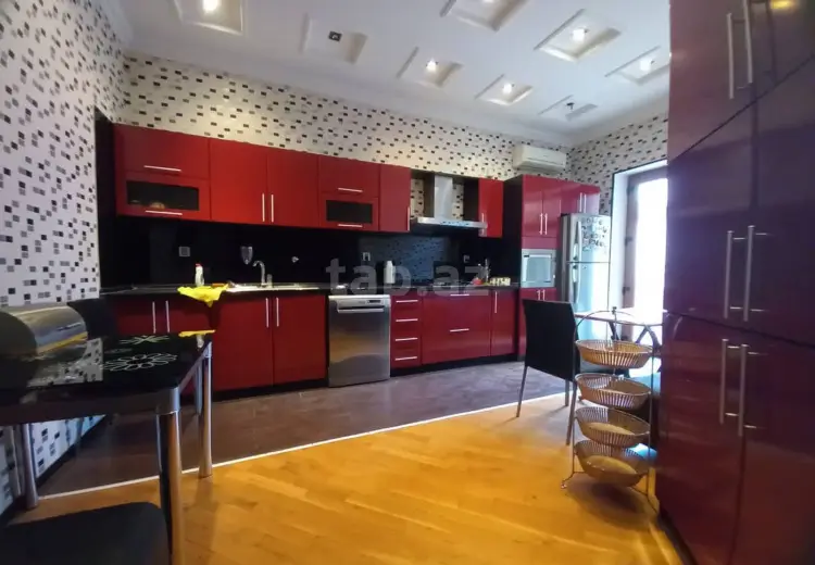 3 otaqlı mənzil , Bakı