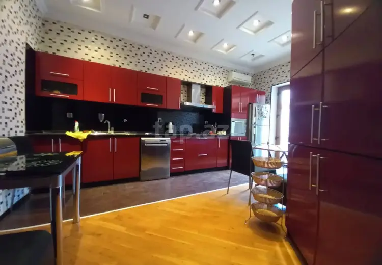 3 otaqlı mənzil , Bakı