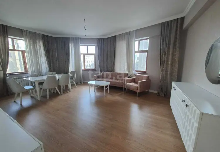 3 otaqlı mənzil , Bakı