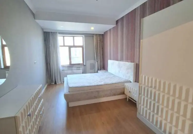 3 otaqlı mənzil , Bakı