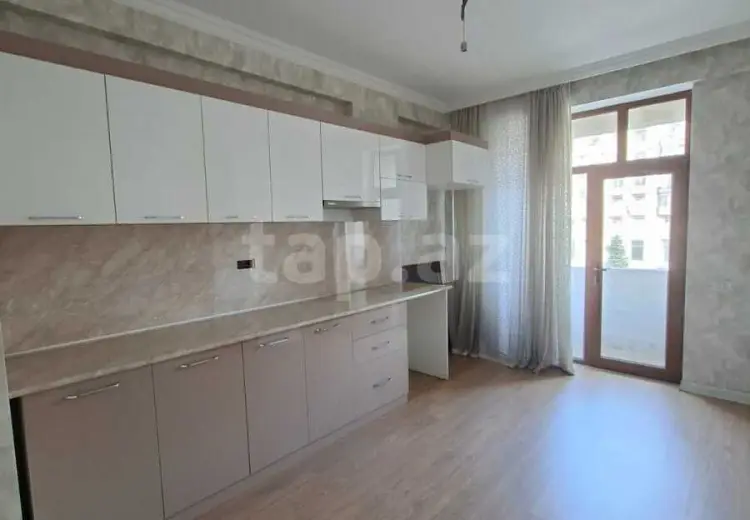 3 otaqlı mənzil , Bakı