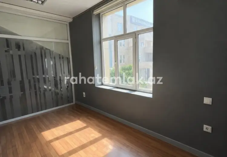 80 m² Obyekt / Ofis Kirayə (aylıq), Nərimanov, Bakı