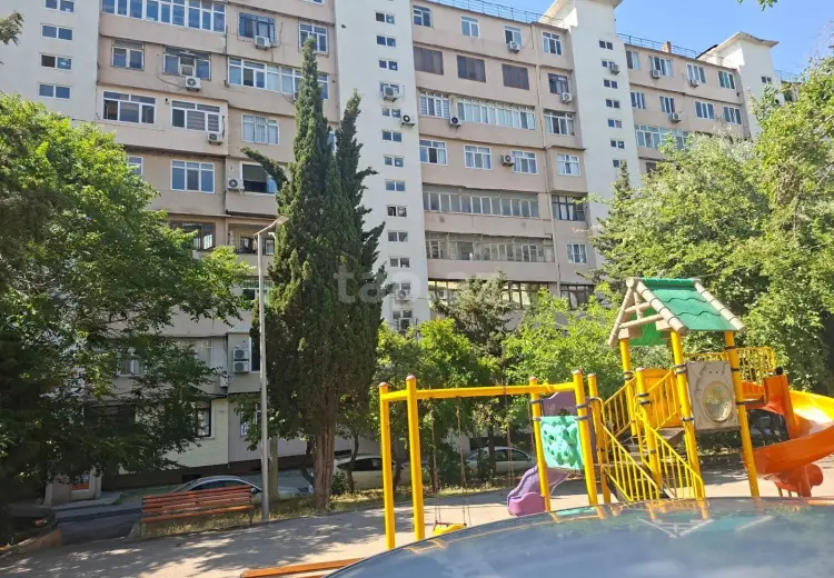 3 otaqlı mənzil , Bakı