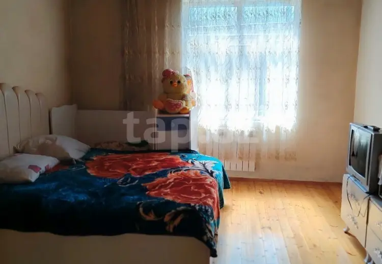 3 otaqlı mənzil , Şəki
