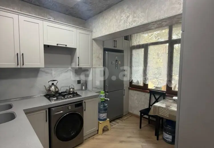 3 otaqlı mənzil , Bakı
